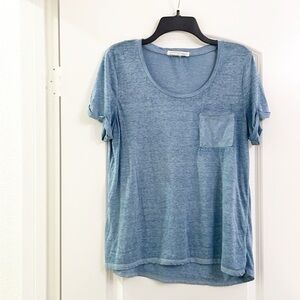 Hippie Rose blue pocket tee